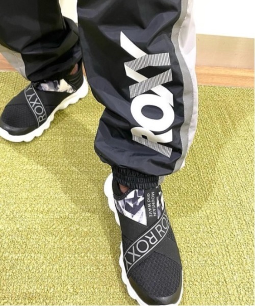 ROXY(ロキシー)の「STAY GOLD PANTS/ロキシーナイロンパンツ(スウェットパンツ・レディース・ブラック/グレー・SMALL/MEDIUM/LARGE)」の7枚目の写真