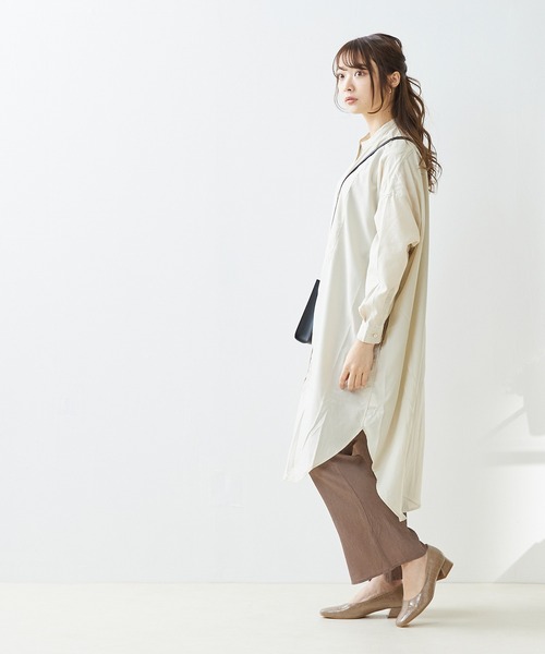 menue(メヌエ)の「スクエアトゥ台形ヒールパンプス(パンプス・レディース・ブラック/グレイッシュベージュ/アイボリー・22.5cm/23.5cm/24.5cm/25.5cm/23.0cm/24.0cm/25.0cm/26.0cm/21.5cm/22.0cm)」の14枚目の写真