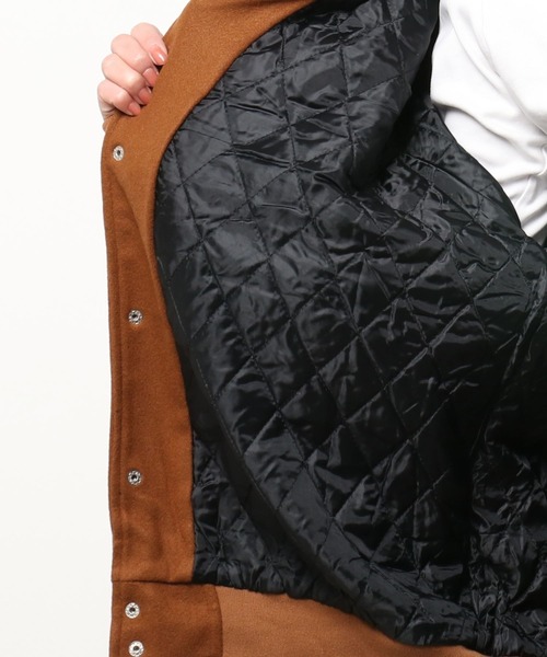 L.H.P(エルエイチピー)の「courage/クラージュ/ユニセックススタジャン(スタジャン・レディース・キャメル/ブラック/ピンク・MEDIUM/LARGE/X-LARGE)」の6枚目の写真