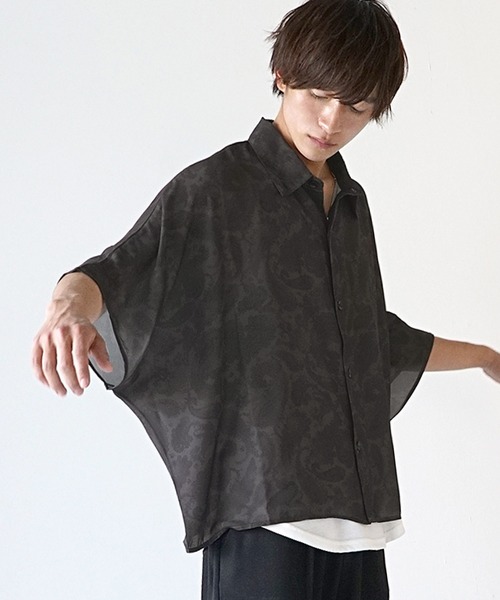 MinoriTY(マイノリティ)の「【MinoriTY】ルーズシルエットドルマンスリーブ半袖シャツ 5分袖シャツ レギュラーカラーシャツ メンズ 無地 秋服 夏服(シャツ/ブラウス・メンズ・グレー/パープル/ブラック/ブラウン/グリーン/ブルー・S/M/L)」の4枚目の写真