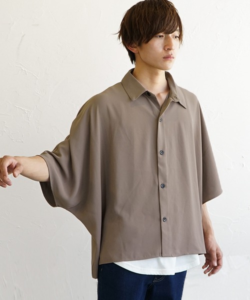 MinoriTY(マイノリティ)の「【MinoriTY】ルーズシルエットドルマンスリーブ半袖シャツ 5分袖シャツ レギュラーカラーシャツ メンズ 無地 秋服 夏服(シャツ/ブラウス・メンズ・グレー/パープル/ブラック/ブラウン/グリーン/ブルー・S/M/L)」の3枚目の写真