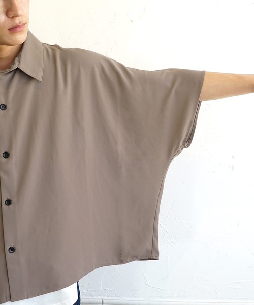 MinoriTY(マイノリティ)の「【MinoriTY】ルーズシルエットドルマンスリーブ半袖シャツ 5分袖シャツ レギュラーカラーシャツ メンズ 無地 秋服 夏服(シャツ/ブラウス・メンズ・グレー/パープル/ブラック/ブラウン/グリーン/ブルー・S/M/L)」の16枚目の写真