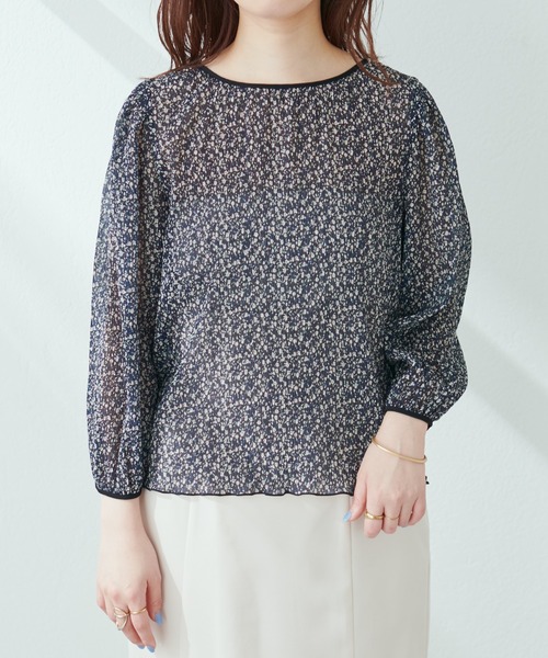 natural couture(ナチュラルクチュール)の「繊細さとヘルシーなシルエットで魅せる 袖タック花柄プリーツブラウス(シャツ/ブラウス・レディース・ブラック/オフホワイト/ピンクベージュ・FREE)」の19枚目の写真