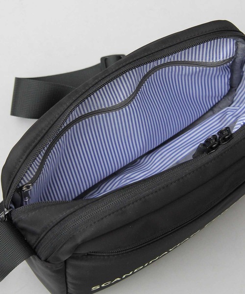 SCANDINAVIAN FOREST（スカンジナビアン・フォレスト）の「撥水ナイロン 軽量 スクエアシルエット ミニショルダーバッグ（ショルダーバッグ・レディース・ブラック/グレー/ベージュ/ベージュ系その他/ブラウン/ブルー/アイボリー・FREE）」の13枚目の写真