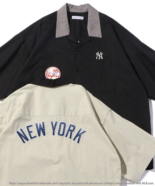 FREAK'S STORE(フリークスストア)の「WEB限定 MLB/メジャーリーグベースボール 別注 ビッグシルエット バック刺繍 オープンカラーシャツ/Yankees/ワッペン刺繍/クレリック(シャツ/ブラウス・メンズ・その他13/ベージュ/ブラック・SMALL/MEDIUM/LARGE)」の6枚目の写真