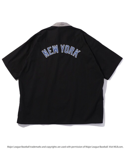 FREAK'S STORE(フリークスストア)の「WEB限定 MLB/メジャーリーグベースボール 別注 ビッグシルエット バック刺繍 オープンカラーシャツ/Yankees/ワッペン刺繍/クレリック(シャツ/ブラウス・メンズ・その他13/ベージュ/ブラック・SMALL/MEDIUM/LARGE)」の11枚目の写真