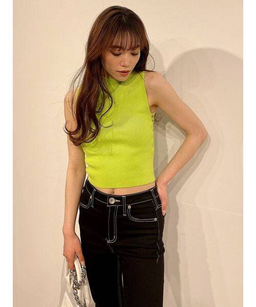 GYDA（ジェイダ）の「サイドレースアップニットトップス（タンクトップ・レディース・ブラック/オフホワイト/ライトグリーン・FREE）」の12枚目の写真