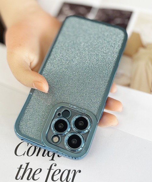 NOLITA LABORATORY（ノリータラボラトリー）の「【 NOLITA / ノリータ 】2Way ラメ グリッター アイフォン カバー アイフォンケース iPhone 16 / 16pro / 16proMax / 16plus / 15 / 15pro / 15proMax / 15plus / 12 / 13 / 14 / 11  / 7 / 8 / SE2 / SE3 / mini アイフォンケース（スマホケース/カバー・レディース・ピンク/ブラック/シルバー/ゴールド/ブルー/ネイビー/グリーン・C/G/F/D/A/B/E/I/H/J/N/K/O/P/R/Q/U/T/iPhone 16/iPhone 16 Plus/iPhone 16 Pro/iPhone 16 Pro Max/iPhone 15 Plus/iPhone 14 Pro Max/iPhone 13 mini/iPhone 13/iPhone 12 Pro Max/iPhone 12/iPhone 11/iPhone 7/8/SE(第2/第3世代)/iPhone 13 Pro Max/iPhone 14 Pro/iPhone 14/iPhone 15 Pro/iPhone 13 Pro/iPhone 11 Pro/iPhone 15 Pro Max/iPhone 15/iPhone 12 Pro/iPhone 14 Plus）」の4枚目の写真