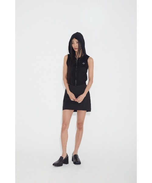 MSCHF（ミスチーフ）の「RHOMBUS HOODED KNIT VEST（ベスト・レディース・ベージュ/ブラック・M/S）」の5枚目の写真