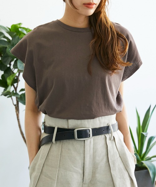 ECRIRE（エクリール）の「フレンチスリーブコットンTシャツ（Tシャツ/カットソー・レディース・ダークブラウン/パープル/オフホワイト・フリー）」の3枚目の写真