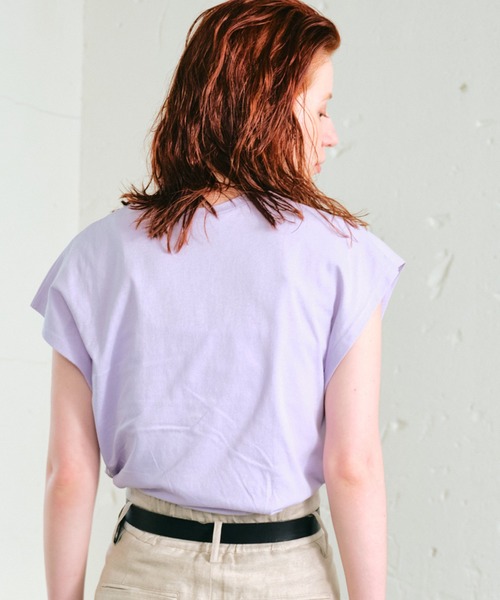 ECRIRE（エクリール）の「フレンチスリーブコットンTシャツ（Tシャツ/カットソー・レディース・ダークブラウン/パープル/オフホワイト・フリー）」の10枚目の写真