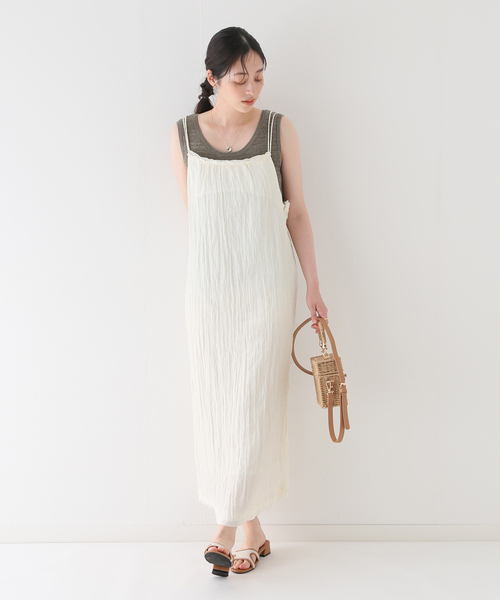 B.C STOCK(ベーセーストック)の「ワッシャー キャミワンピース(ワンピース・レディース・ブラック/ホワイト/イエロー・FREE)」の21枚目の写真