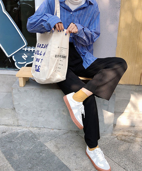 c.u.l（シーユーエル）の「英字バーコードロゴ 大容量トートバッグ cula410（トートバッグ・レディース・アイボリー・FREE）」の4枚目の写真