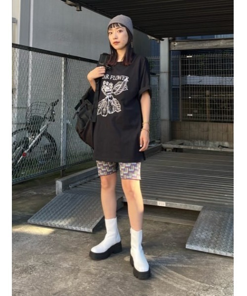 【SLY】新作パンツ SLY | 【LIMITED ITEM】HELLO KITTY x SLY VELOUR パンツ