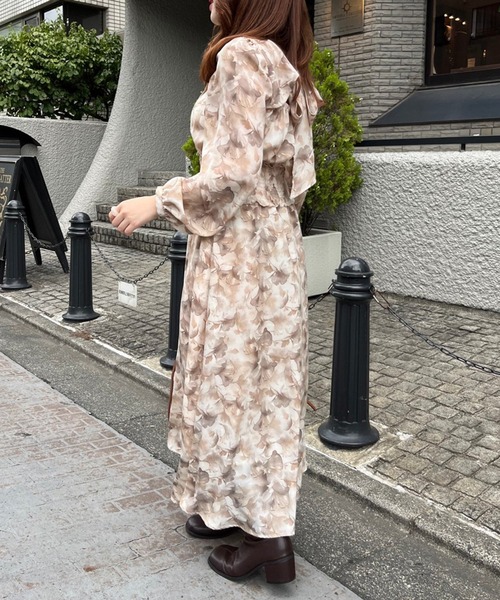 OLIVE des OLIVE(オリーブデオリーブ)の「バックリボンピンタック長袖ワンピース(ワンピース・レディース・ブラウン/カーキ/アイボリー・FREE)」の14枚目の写真