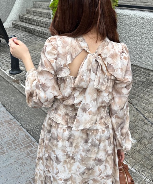 OLIVE des OLIVE(オリーブデオリーブ)の「バックリボンピンタック長袖ワンピース(ワンピース・レディース・ブラウン/カーキ/アイボリー・FREE)」の17枚目の写真