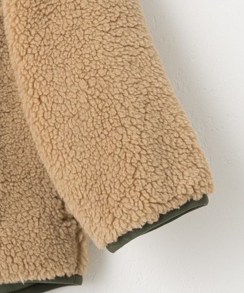 Columbia（コロンビア）の「【Columbia/コロンビア】別注ボアリバーシブルブルゾン（ノーカラージャケット・キッズ・アイボリー/ベージュ/ブラック・L/XXS/XS/M/S）」の16枚目の写真