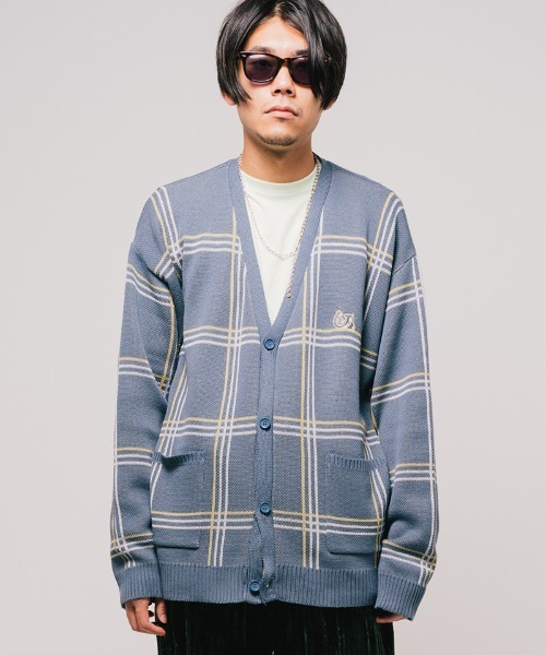 EFFECTEN（エフェクテン）の「mcg3119- horseshoe logo check cardigan カーディガン（カーディガン/ボレロ・メンズ・ブルー系その他/ホワイト・FREE）」の3枚目の写真
