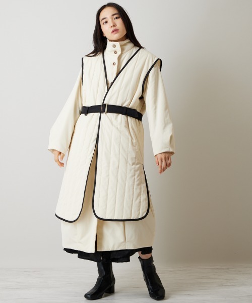 A de a.v.v（アードアー・ヴェ・ヴェ）の「［2WAY］キルティングジレセット中綿コート（ダウンジャケット/コート・レディース・アイボリー/ブラック・SMALL/MEDIUM）」の11枚目の写真