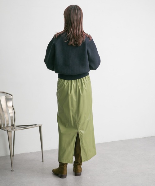 KBF（ケイビーエフ）の「フェイクレザーハイウエストタイトスカート（スカート・レディース・ブラウン/オリーブ/ブラック・ONE）」の8枚目の写真