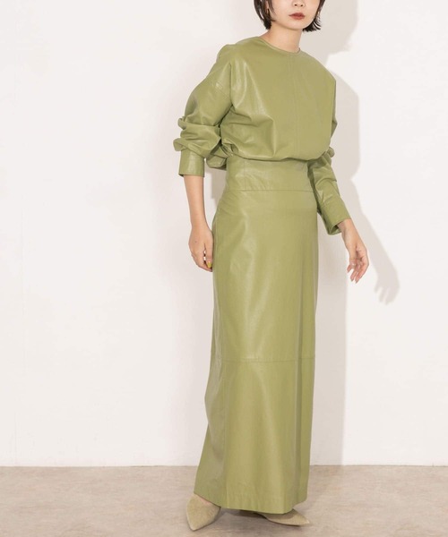 KBF（ケイビーエフ）の「フェイクレザーハイウエストタイトスカート（スカート・レディース・ブラウン/オリーブ/ブラック・ONE）」の9枚目の写真