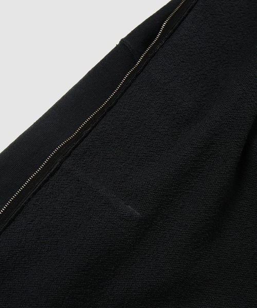 DAIRIKU(ダイリク)の「Water-repellent Zip Up Hoodie(パーカー・メンズ・ブラック/レッド/ピンク・M/L/S)」の5枚目の写真