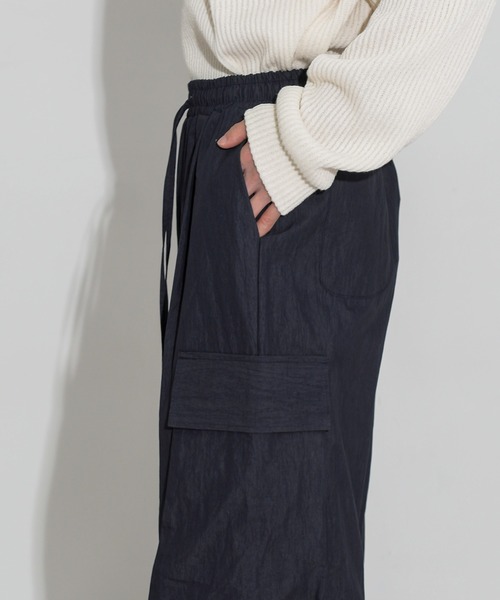 FOLLOWIN(フォロウィン)の「【UNISEX】ストリート3カラーバンディングストリングカーゴワイドパンツ(カーゴパンツ・メンズ・グレー/ネイビー/ブラック・FREE)」の7枚目の写真