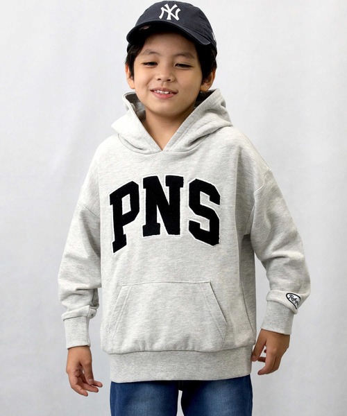 Right-on（ライトオン）の「【Refurbish】カレッジフードパーカー（パーカー・キッズ・イエロー/ブラック/グレー・105/120/130/140/150/160）」の16枚目の写真