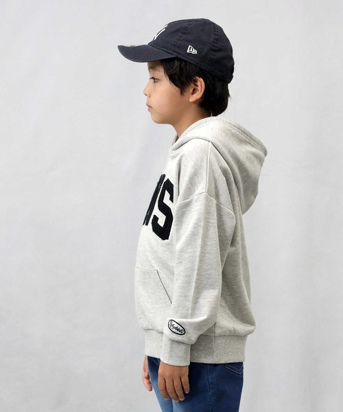 Right-on（ライトオン）の「【Refurbish】カレッジフードパーカー（パーカー・キッズ・イエロー/ブラック/グレー・105/120/130/140/150/160）」の17枚目の写真