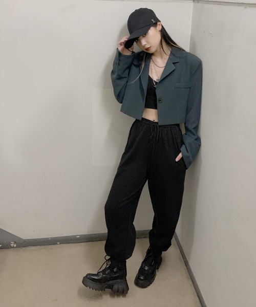 LVEU.(ラブユ.)の「Color sweat jogger pants / カラースウェットジョガーパンツ(スウェットパンツ・レディース・ブラック/ダークパープル・FREE)」の11枚目の写真