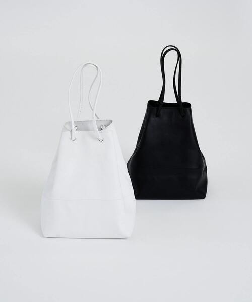 ADIEU TRISTESSE（アデュートリステス）の「レザー巾着（ハンドバッグ・レディース・ブラック/ホワイト・FREE）」の14枚目の写真