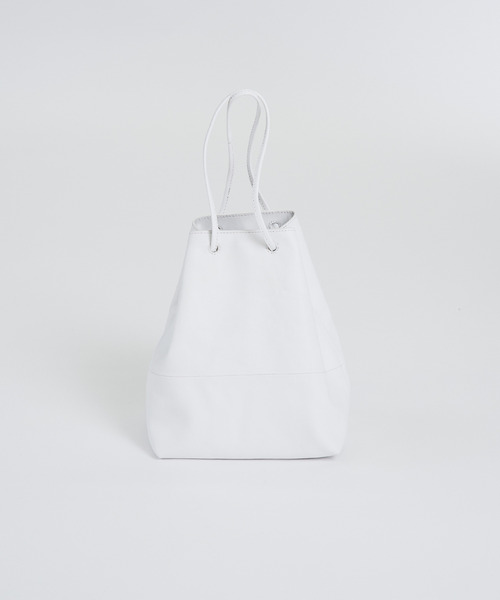 ADIEU TRISTESSE（アデュートリステス）の「レザー巾着（ハンドバッグ・レディース・ブラック/ホワイト・FREE）」の7枚目の写真