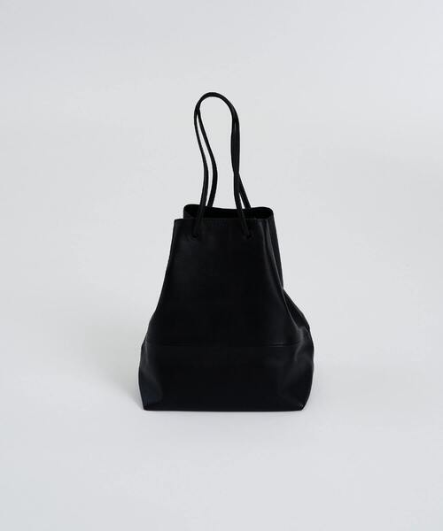 ADIEU TRISTESSE（アデュートリステス）の「レザー巾着（ハンドバッグ・レディース・ブラック/ホワイト・FREE）」の5枚目の写真