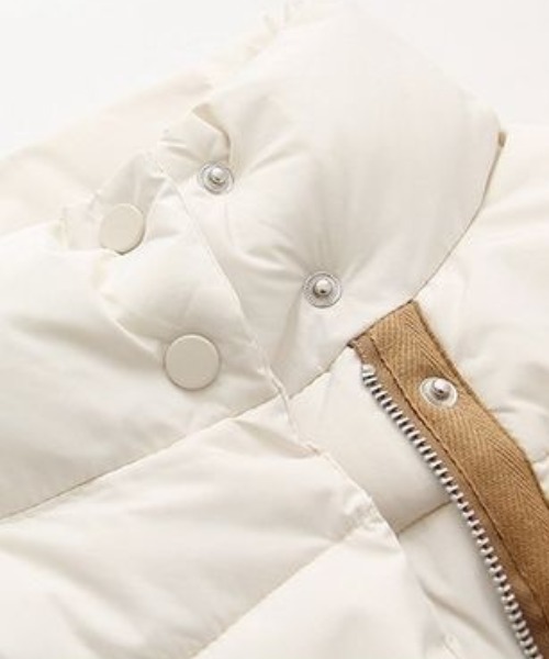 DIAVEL（ディアベル）の「フロントライン中綿ベスト（ダウンベスト・レディース・ホワイト/ブラック/ベージュ・M）」の13枚目の写真