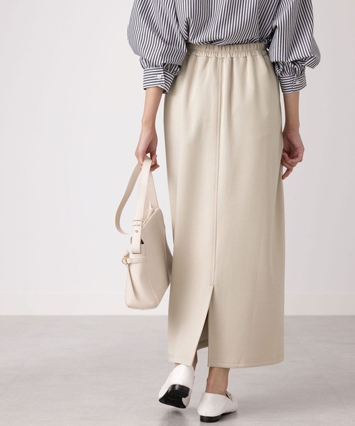 BELLUNA PLUS（ベルーナ）の「ストレッチ素材ペンシルデザインスカート（スカート・レディース・アイボリー/ロイヤルブルー/テラコッタ/ブラック/イエロー/ベージュ系・LARGE/X-LARGE/MEDIUM/SMALL）」の12枚目の写真