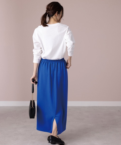 BELLUNA PLUS（ベルーナ）の「ストレッチ素材ペンシルデザインスカート（スカート・レディース・アイボリー/ロイヤルブルー/テラコッタ/ブラック/イエロー/ベージュ系・LARGE/X-LARGE/MEDIUM/SMALL）」の22枚目の写真