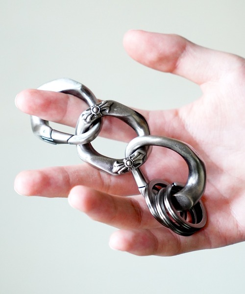 REVI CAST MADE(レヴィキャストメイド)の「REVI CAST MADE レビキャストメイド CONNECTING KEY RING キーリング(キーホルダー・メンズ・シルバー/ブラック・FREE)」の8枚目の写真