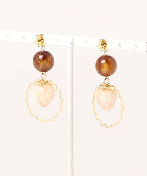 tone（トーン）の「【YM】ストロベリー　スイーツピアス(MA)（ピアス（両耳用）・レディース・ベージュ/ホワイト/クリア・FREE）」の6枚目の写真