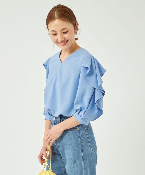 新品・未使用✨サクラ ドレープリネンラッフルスリーブシャツ 38 新品・未使用✨サクラ ドレープリネンラッフルスリーブシャツ 38