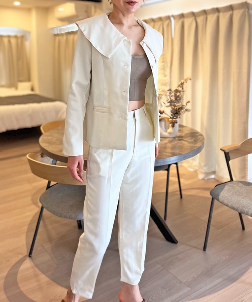 Jewelobe(ジュエローブ)の「ピューリタンカラージャケット×ストレートパンツセットアップ(セットアップ・レディース・アイボリー/ブラック/ブラウン・L/M)」の20枚目の写真