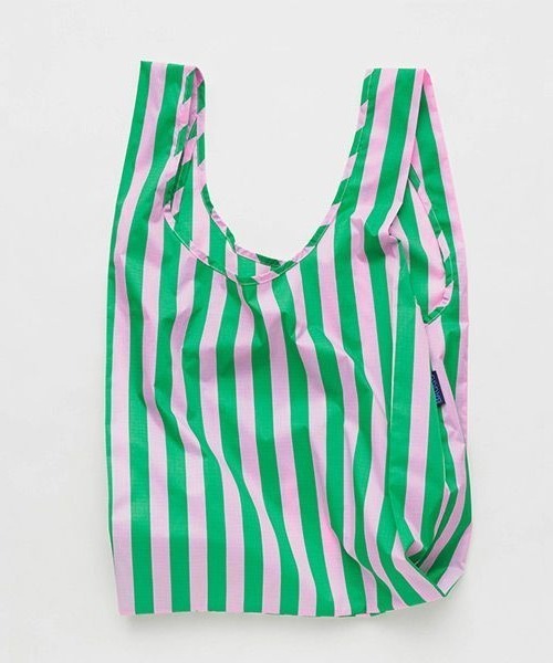 BAGGU（バグー）の「BAGGU Standard Bag（エコバッグ/サブバッグ・レディース・オレンジ系その他/グリーン×ピンク/レモンイエロー/ピンク系その他/モスグリーン/ピンク系その他2/ピンク系その他3/ピンク/ダークカーキ/ブルー系1/ブラック×ホワイト/ネイビー×ホワイト/グリーン系その他/ブルー系その他/ホワイト系その他/イエロー/ピンク系その他4・FREE）」の7枚目の写真