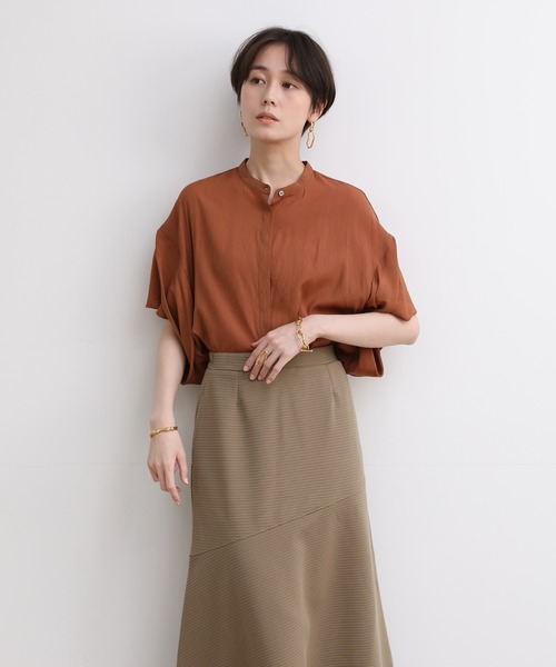 INED CLARO(イネドクラロ)の「バンドカラードルマンブラウス(シャツ/ブラウス・レディース・オフホワイト/ブラウン/ベージュ・フリー)」の9枚目の写真