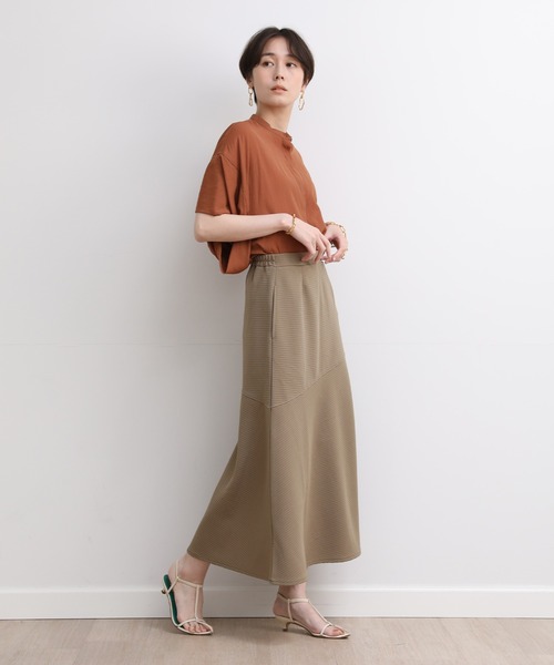 INED CLARO(イネドクラロ)の「バンドカラードルマンブラウス(シャツ/ブラウス・レディース・オフホワイト/ブラウン/ベージュ・フリー)」の11枚目の写真