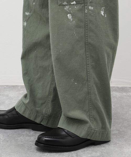 marka(マーカ)の「【MARKA / マーカ】 BAKER PANTS PAINTED M23A-08 PT11C(カーゴパンツ・メンズ・ホワイト/カーキ・2)」の4枚目の写真