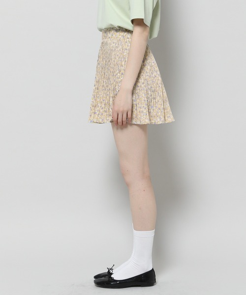 3.3 Field Trip （3.3フィールドトリップ）の「3.3 Field Trip／フラワープリーツスカート 2198732（スカート・レディース・ピンク/イエロー・FREE）」の17枚目の写真