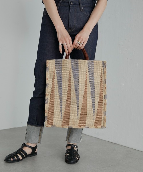MAISON BENGAL（マイソンベンガル）の「《別注》【MAISON BENGAL（メゾン・ベンガル）】dinajpur Handle Jute Tote Bagジュートハンドルバッグ（トートバッグ・レディース・ベージュ/グレー/ブラック・FREE）」の3枚目の写真