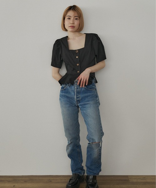 INSIIS(インシス)の「スクエアネックペプラムブラウス(シャツ/ブラウス・レディース・オフホワイト/ブラック・フリー)」の15枚目の写真