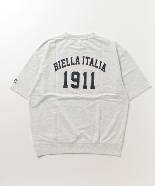 FILA(フィラ)の「FILA /フィラ ミニ裏毛カレッジロゴ入り半トレ(スウェット・メンズ・ブラック/ネイビー/アッシュグレー・LARGE/MEDIUM)」の5枚目の写真