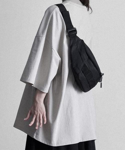 RUUBON(ルーボン)の「【RUUBON】relax henry neck Tee / リラックス ヘンリーネック Tシャツ(Tシャツ/カットソー・メンズ・ブラック/ライトグレー・S/M/L)」の10枚目の写真