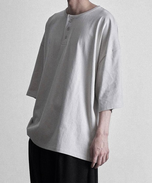 RUUBON(ルーボン)の「【RUUBON】relax henry neck Tee / リラックス ヘンリーネック Tシャツ(Tシャツ/カットソー・メンズ・ブラック/ライトグレー・S/M/L)」の16枚目の写真